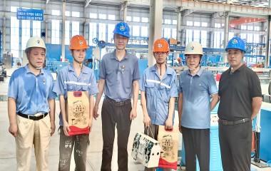 夏送清涼 情滿車(chē)間|三江新區(qū)總工會(huì)夏日慰問(wèn)遠(yuǎn)東宜賓智能產(chǎn)業(yè)園